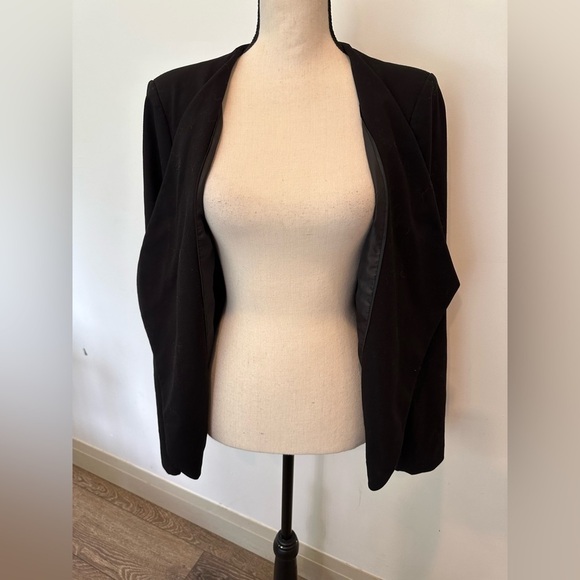 Calvin Klein Vintage Black Blazer Jacket with Gold Zipper Details Pockets  SZ 12 - Picture 3 of 6